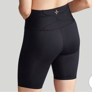 TOMMIE COPPER women’s black back support compression bike shorts medium